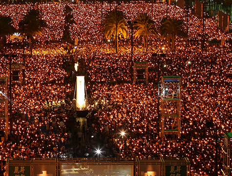 Tiananmen Square uses LED lamp as night lighting Tiananmen Square uses LED lamp as night lighting